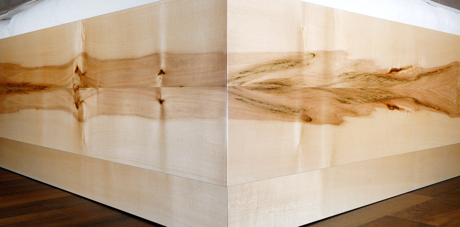 WANDVERKLEIDUNG MIT FURNIERHOLZ